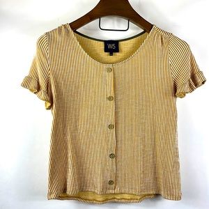 NWOT Ladies W5 short-sleeve top in Medium.